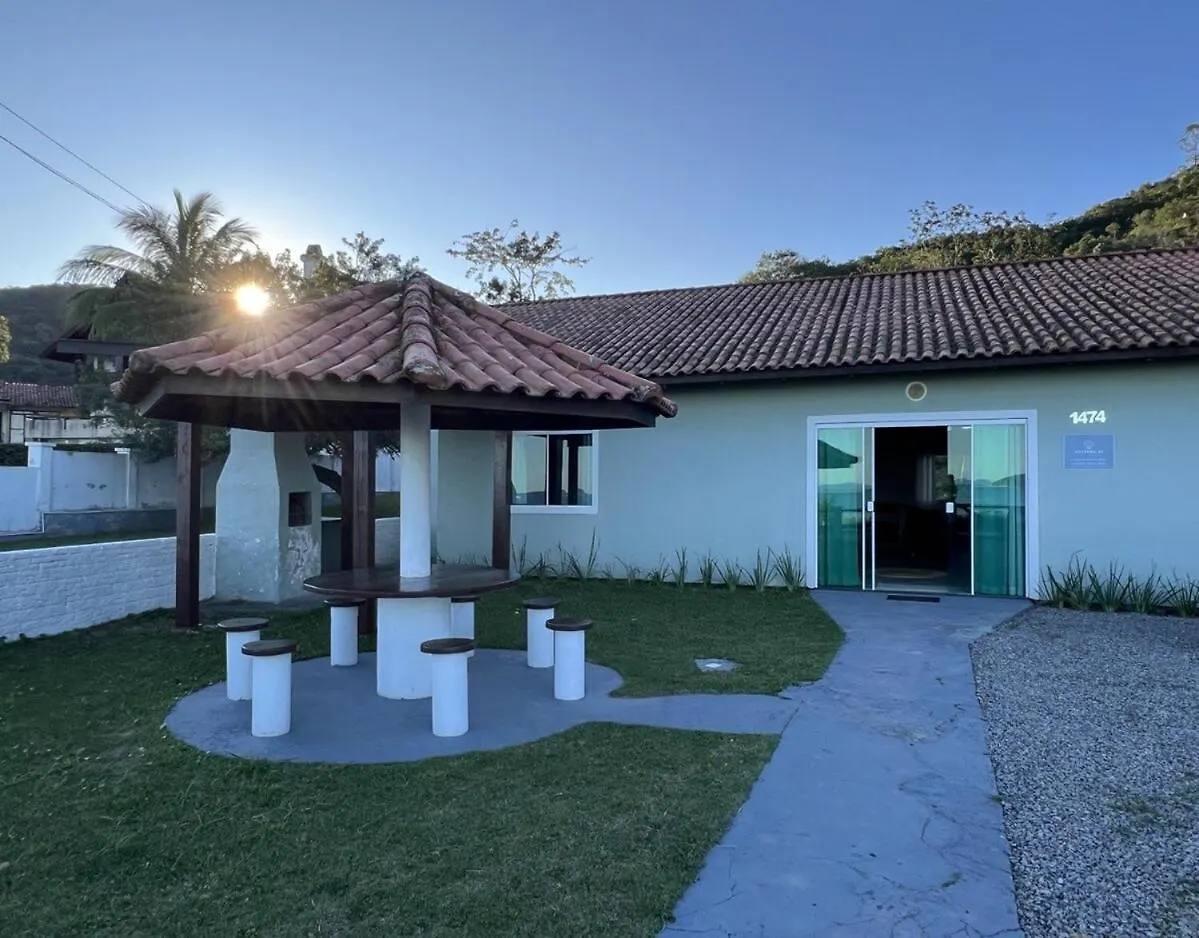 Сasa de vacaciones Casa Tempo E Mar - A Beira Da Praia De Zimbros Bombinhas Brasil